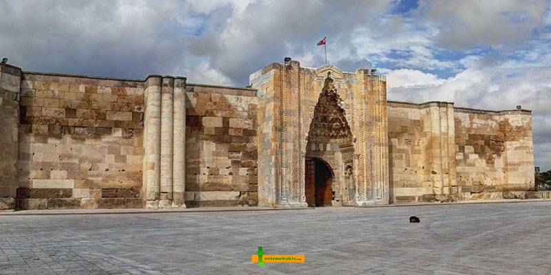Türkiye'deki Hanlar İhtişamı İle Göz Kamaştırıyor