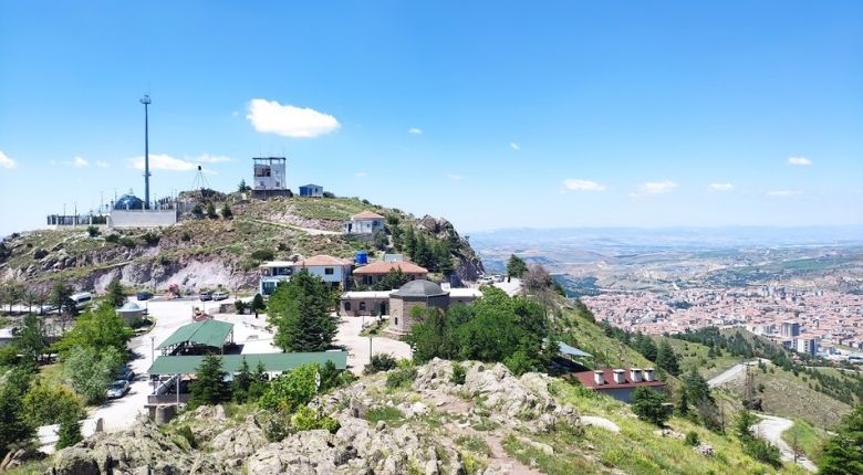 Hüseyin Gazi Türbesi Kaynak: Google Fotoğraflar | Ahmet Çelik